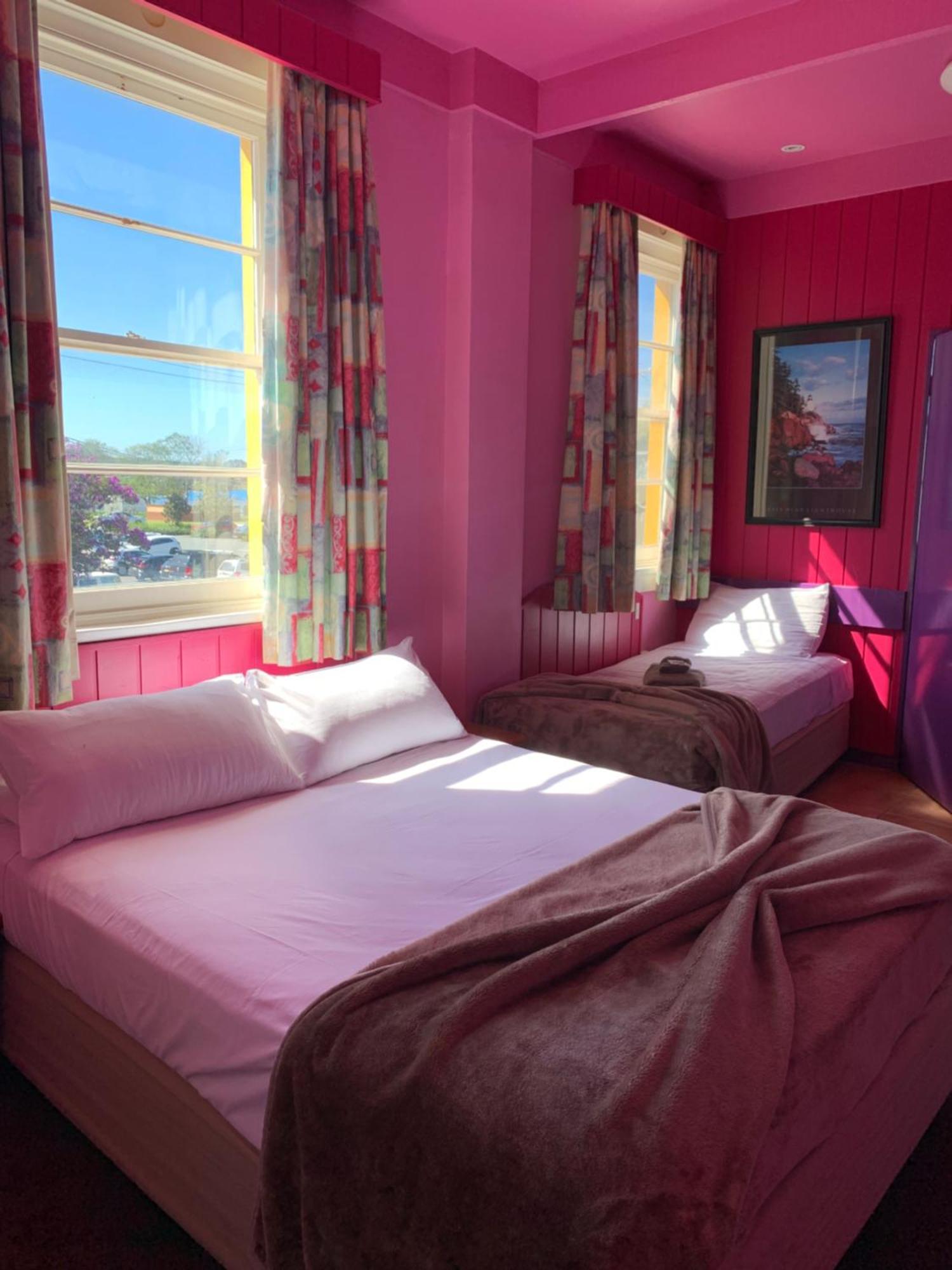 Moruya Monarch Hotel Bagian luar foto